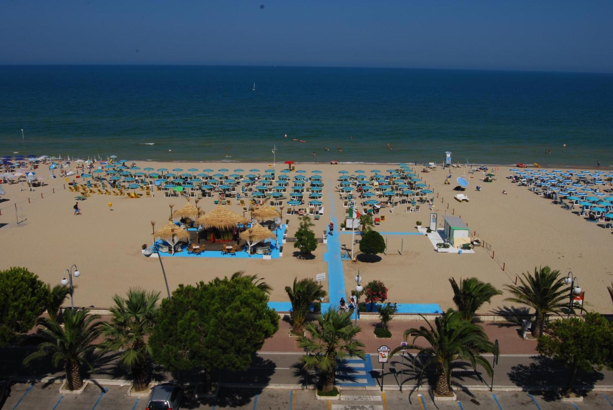 Hotel Costa Verde Tortoreto Exterior photo